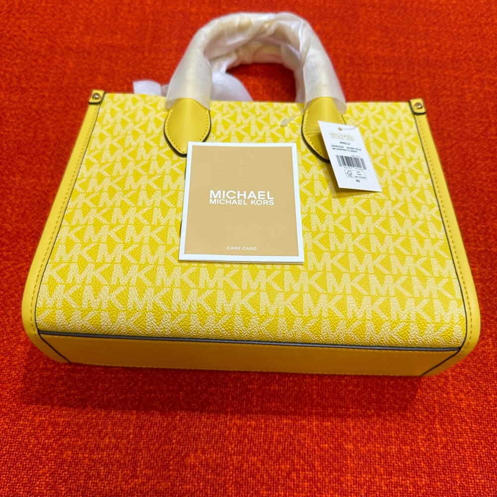 ❤️❤️❤️NEW Michael Kors small bag + Detachable strap ❤️❤️❤️ - Picture 7 of 10